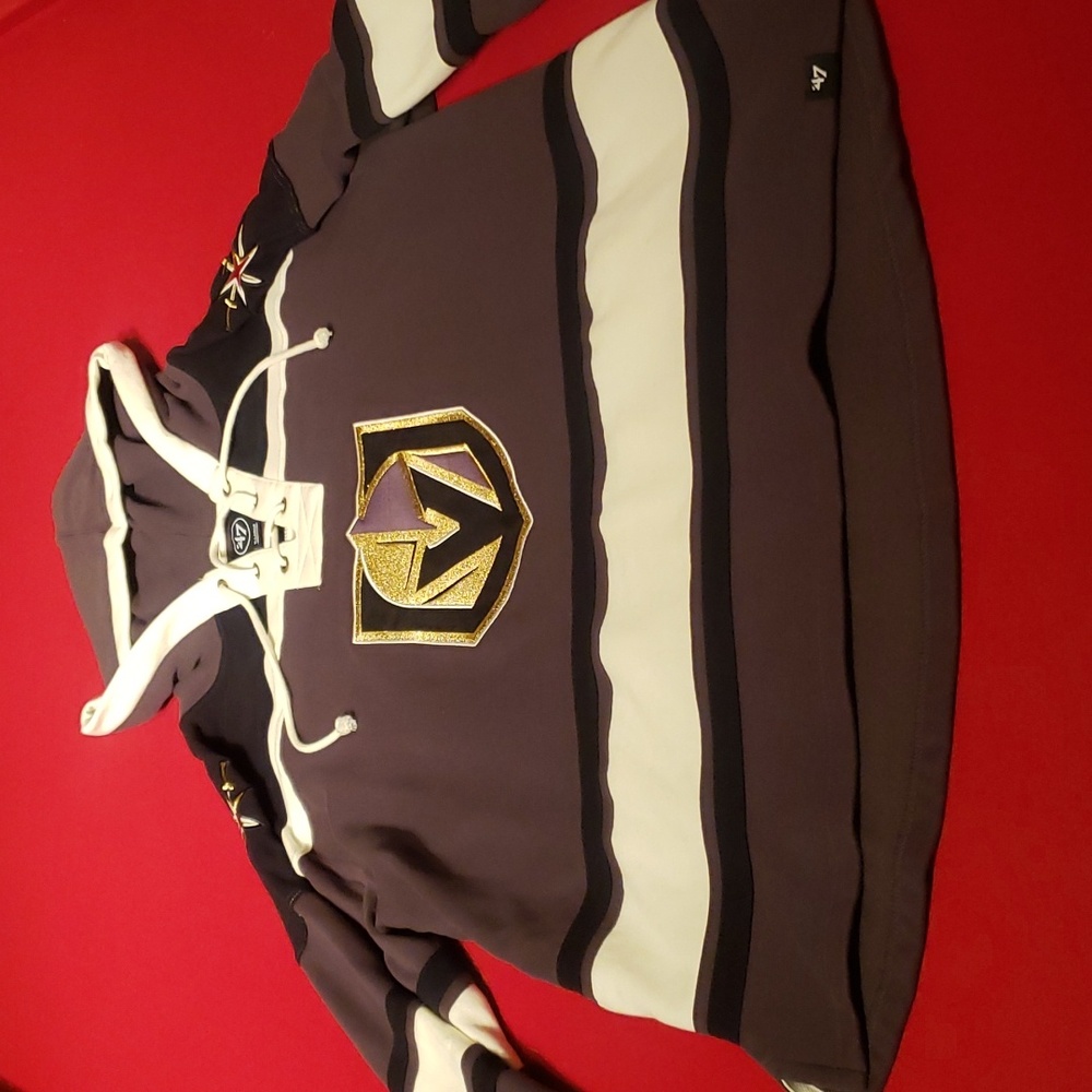 Classic Mens XL Vegas Golden Knights NHL hoodie by 47
